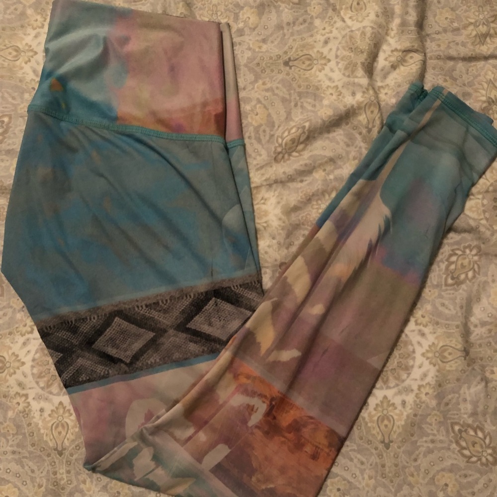 Teeki Leggings